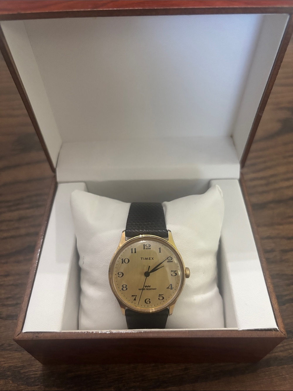 Vintage Timex Mechanical Wind-Up Watch – 35mm